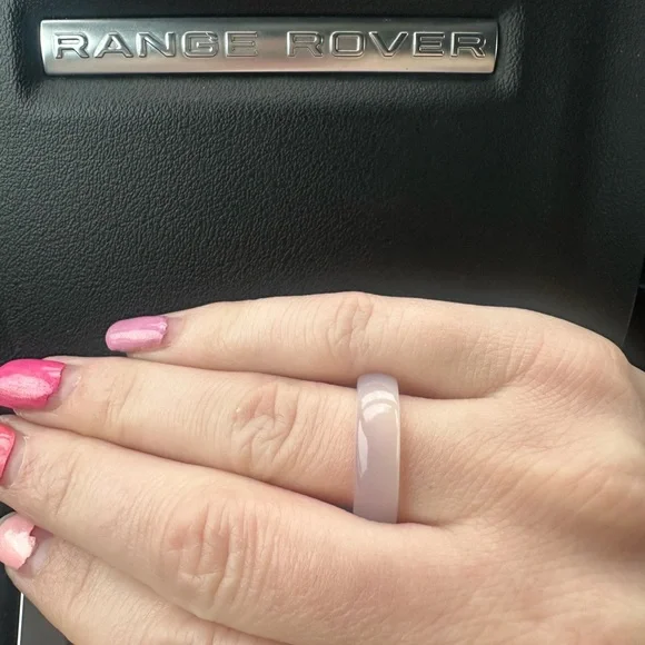 White opal ring - Picture 3 of 3